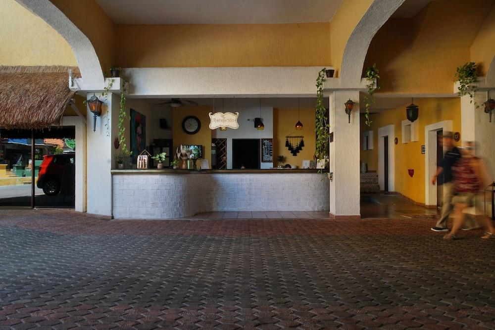 Hotel Casa Colibri Плайя-дель-Кармен Екстер'єр фото